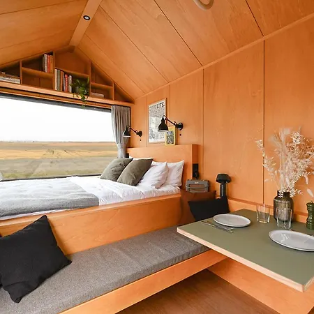 Offgrid Mit Feldblick In Seenaehe Seelow
